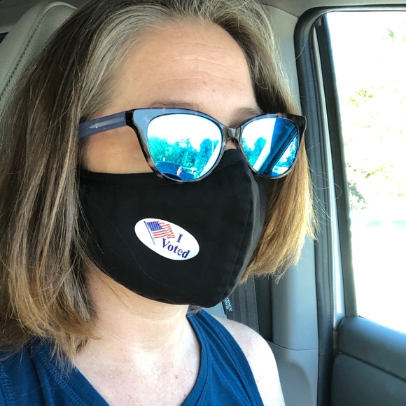 Meet your Posher, Hayley - Picture 2 of 2